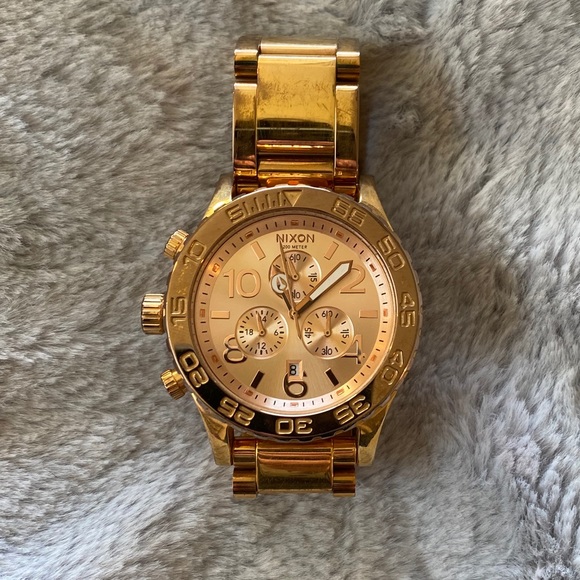 Nixon 42-20 Chrono in All Rose Gold - Picture 2 of 5